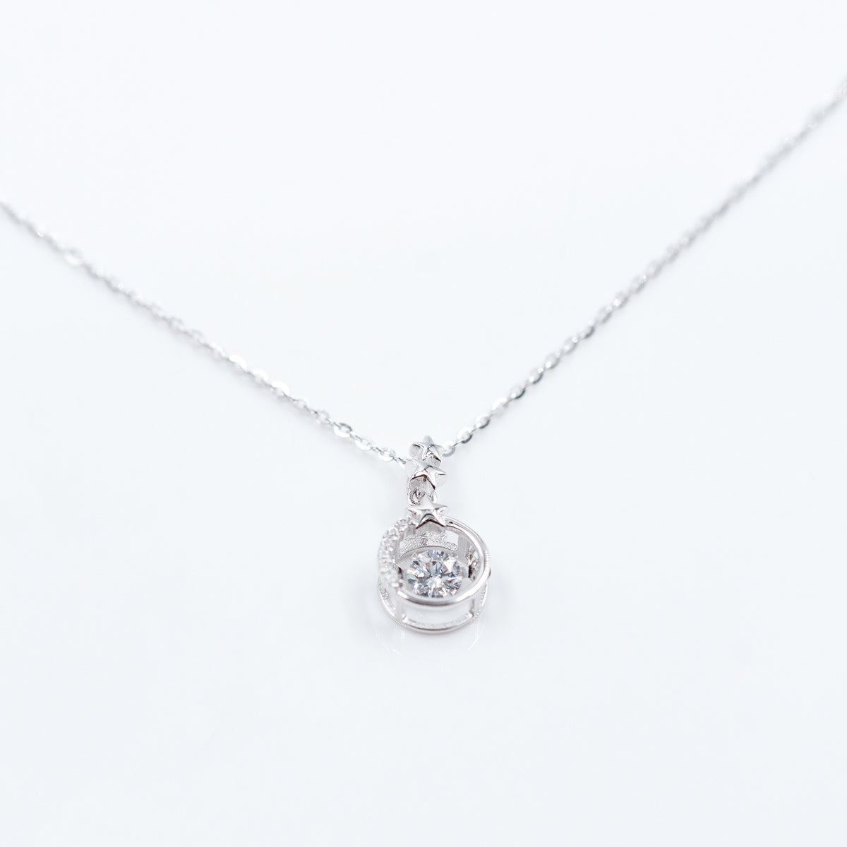 Silver Dazzling Diamond Circle Necklace