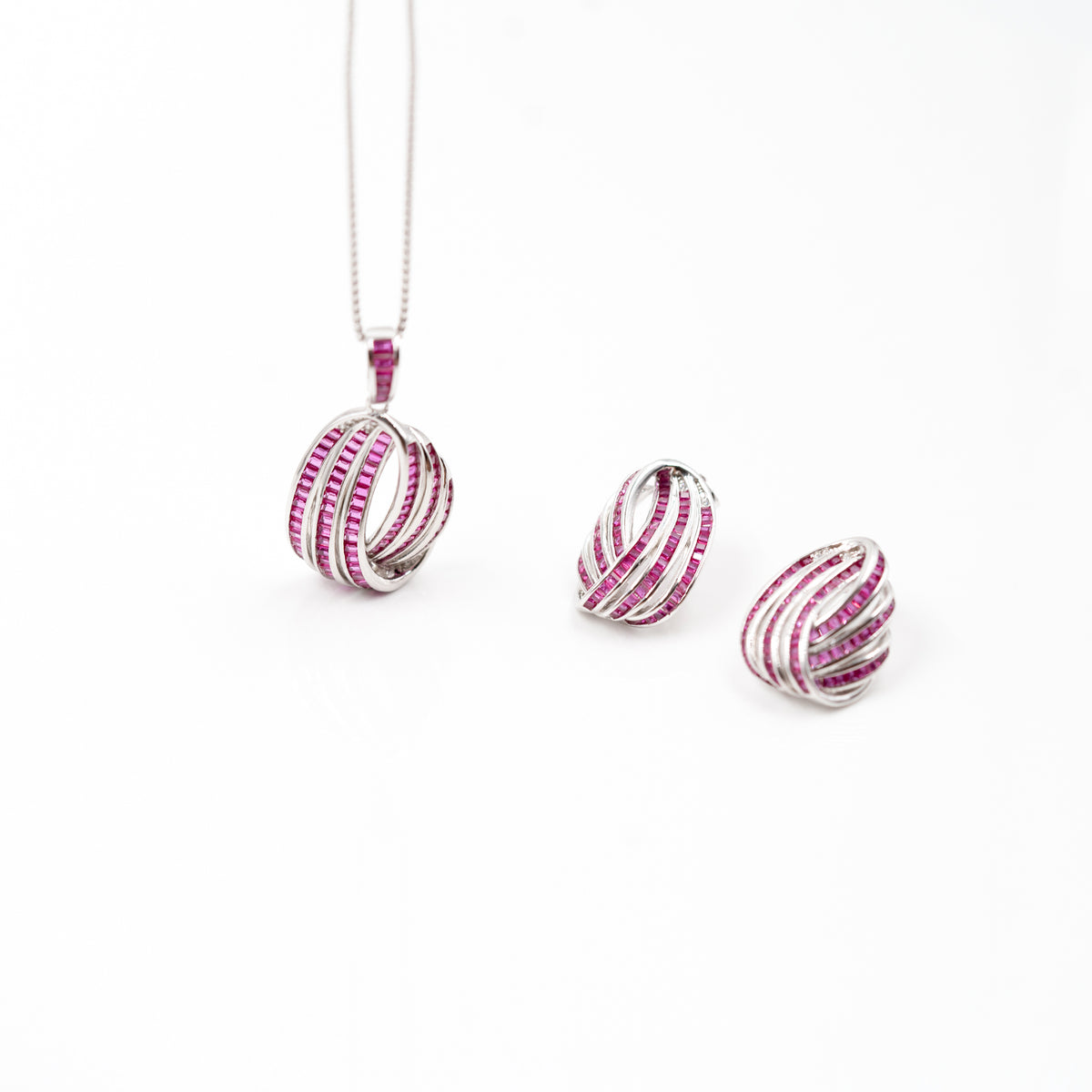 Silver Exquisite Designer Danglers Jewelry Set