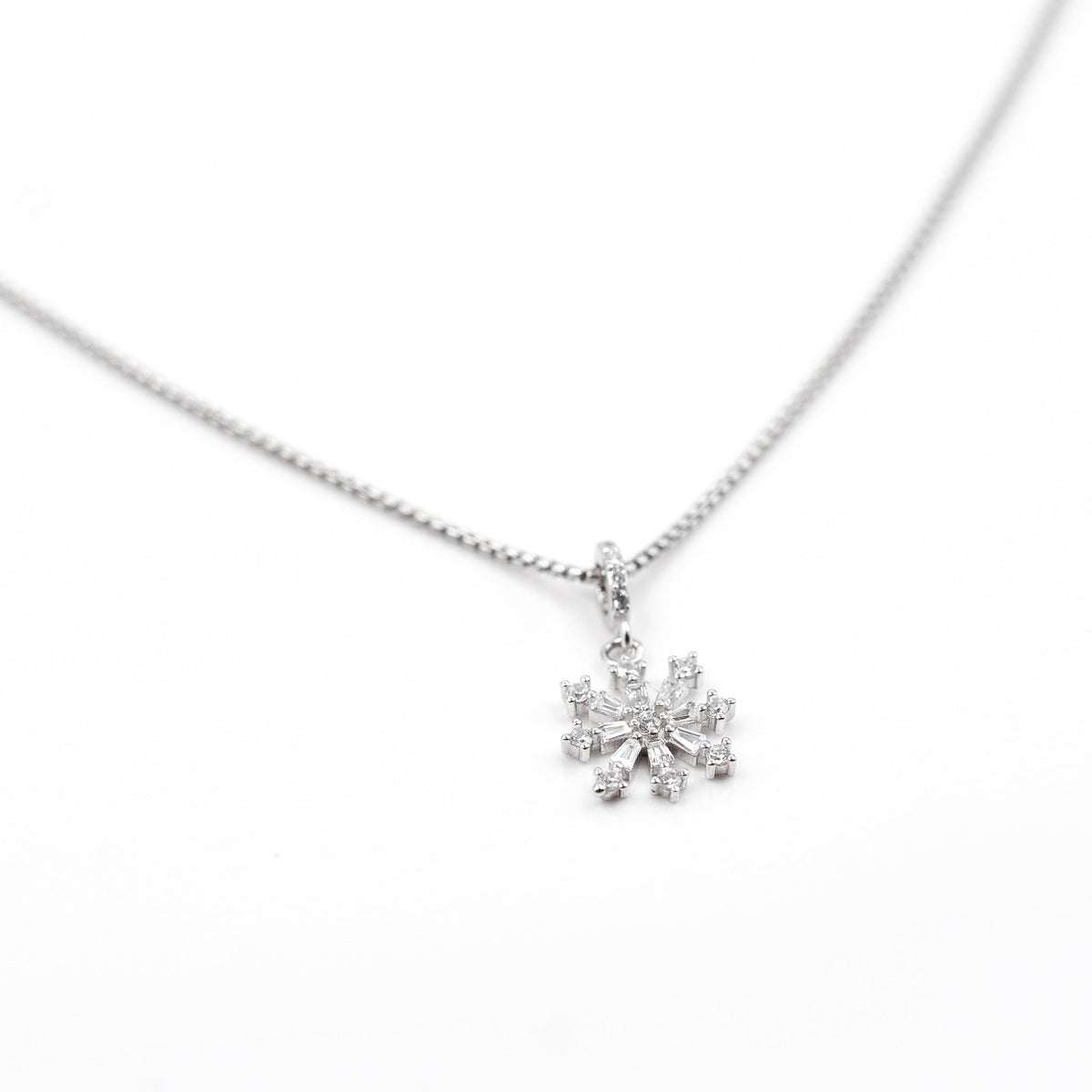 Silver Arctic Elegance Jewelry Set