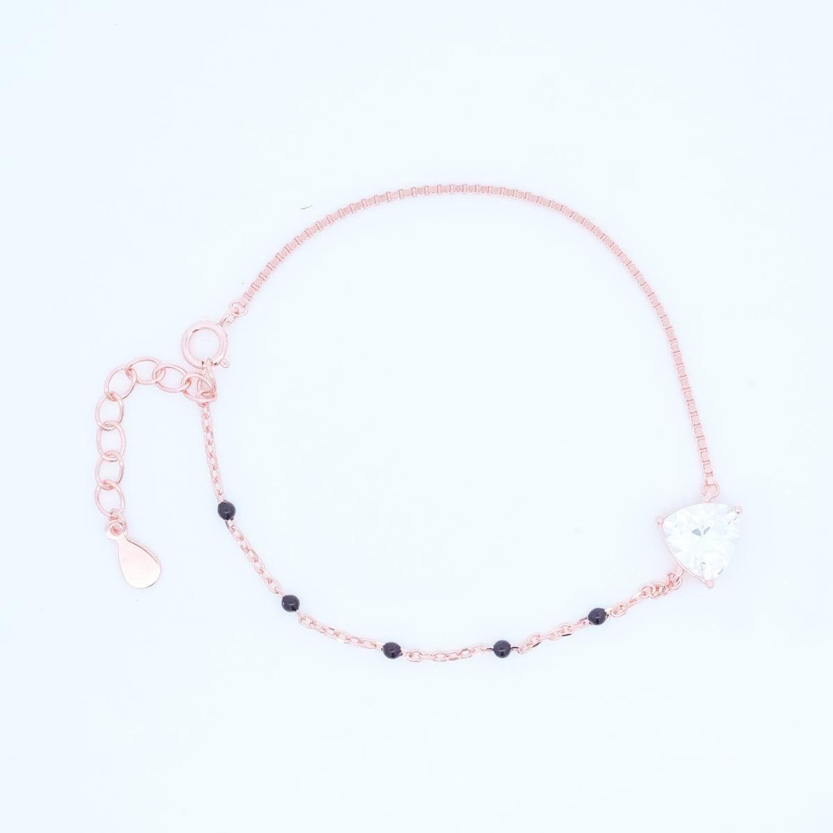 Rosegold Trilliant Cust Solitaire Hand Mangalsutra