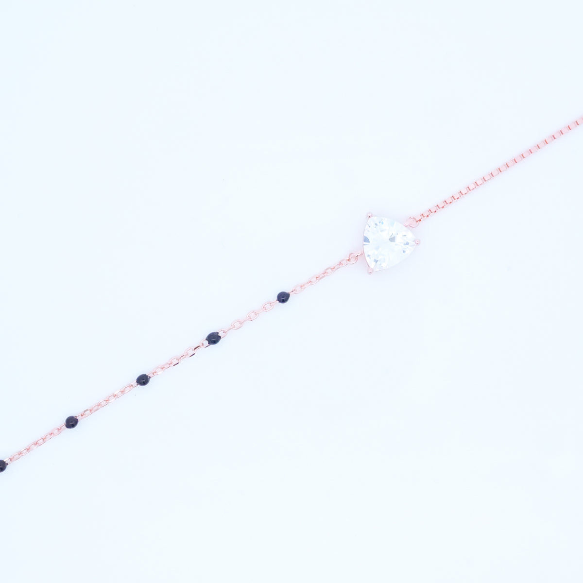 Rosegold Trilliant Cust Solitaire Hand Mangalsutra