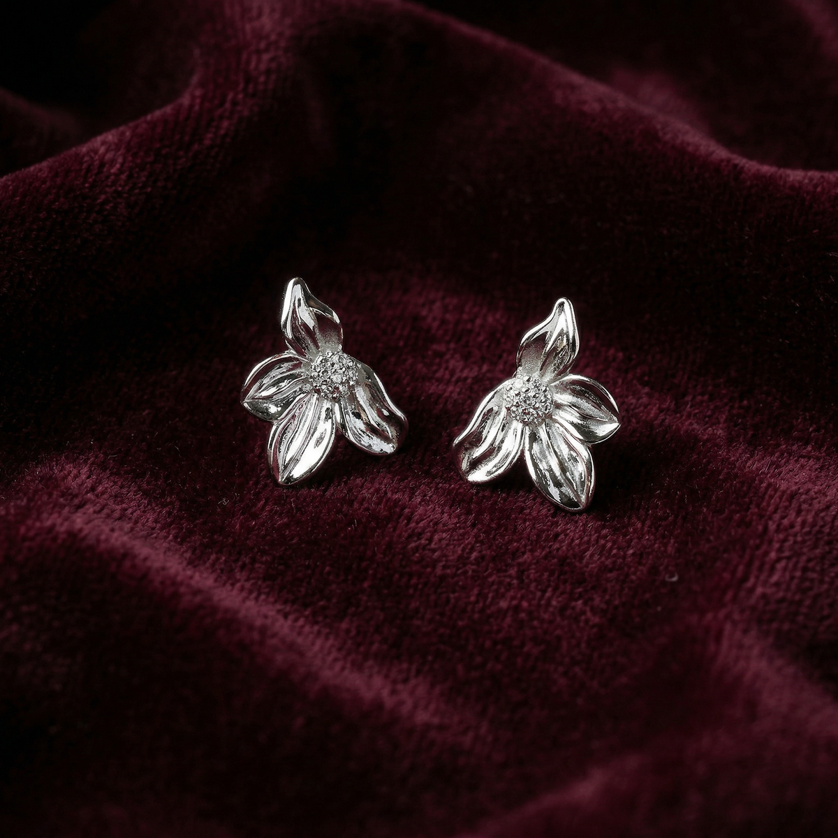 Silver italian flower earrings